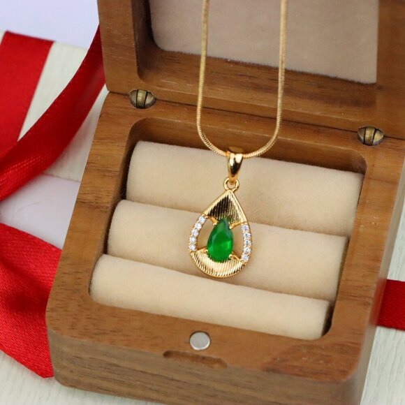 "Teardrop Green Pendant with Sparkling Accents in Gold Finish, XPPT1689 - Picture 4 of 13